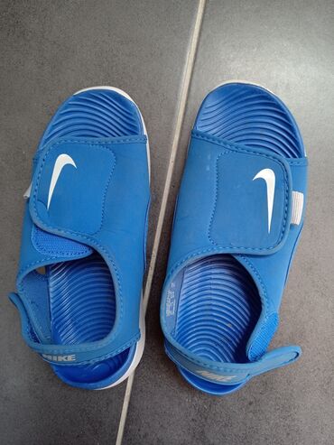 deichmann sandale ravne: Sandals, Nike, Size - 34