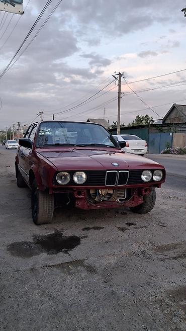 Продажа авто: BMW 3 series: 1985 г., Седан — 2