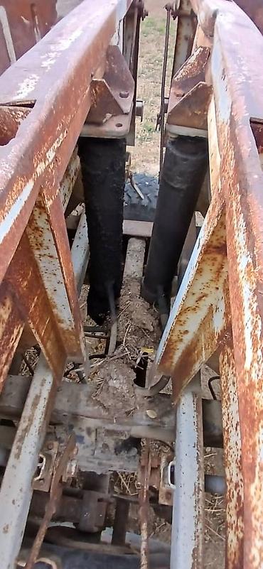 Другие тракторы: Продаётся трактор в комплекте с плугом(6-корпус),планировкой(мала) — 9
