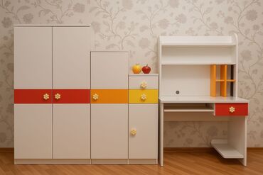 Raskladuşkalar: İşlənmiş, Açılan, 4 qapılı Düz dolab, Dolab-asılqan
