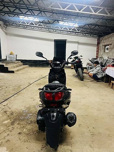 манипулятор бостери: Скутер Boss 150cc, черный - Двигатель: 4‑тактный карбюраторный, 50 — 3