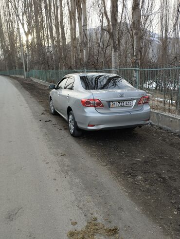 Toyota: Toyota Corolla: 2010 г., 1.6 л, Автомат, Бензин, Седан