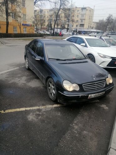 мерс с газом: Mercedes-Benz C-Class: 2001 г., 2.6 л, Автомат, Бензин, Седан