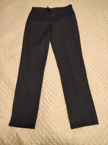 узкие классические брюки мужские: Мужские классические штаны, размер 26-28. Стоимость 300сом. как