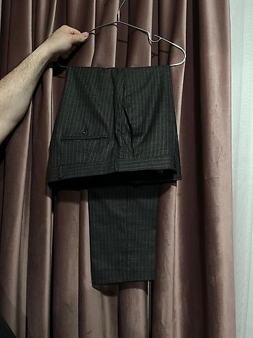ağ kostyum kişi: Kişi kostyumu – qrafit rəngli, incə şaquli zolaqlı (pinstripe) — 6