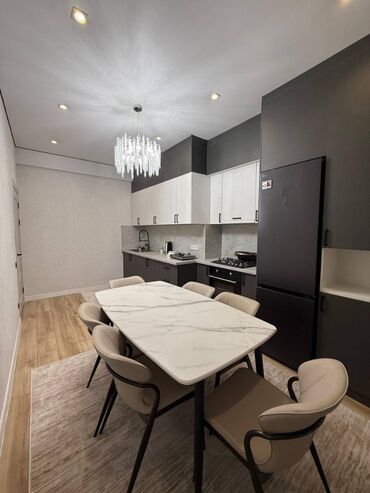 мамбетова 1 восток 5: 2 комнаты, 80 м², Элитка, 5 этаж