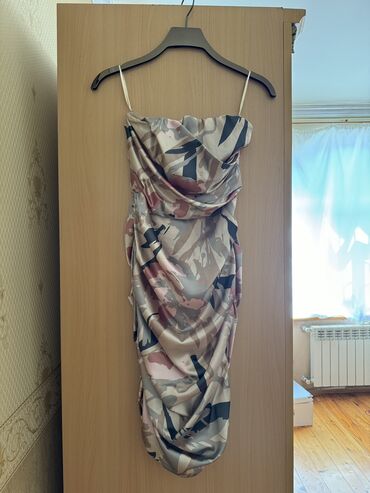 zrxara donlar: Коктейльное платье, Миди, M (EU 38)