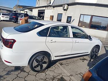 Dongfeng: Dongfeng AX4: 2026 г., 0.1 - engine capacity л, Автомат, Электромобиль, Седан lalafo.kg да — 3 Dongfeng: Dongfeng AX4: 2026 г., 0.1 - engine capacity л, Автомат, Электромобиль, Седан — 3