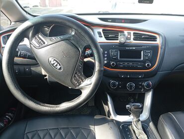 купить машину хендай солярис: Kia Ceed: 2013 г., 1.6 л, Автомат, Бензин, Универсал