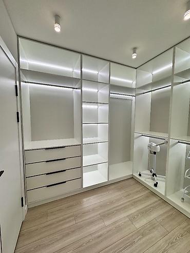 Продажа квартир: 3 комнаты, 131 м², Элитка, 10 этаж, Дизайнерский ремонт — 9