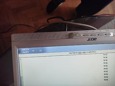 Monitori: Retro Acer monitor sa zvucnicima.
Bez postolja — 3