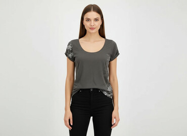saint laurent t shirty: B&C, Жіноча блуза, розмір S