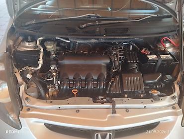 fit 2004: Honda Fit: 2002 г., 1.3 л, Автомат, Бензин, Хэтчбэк — 8