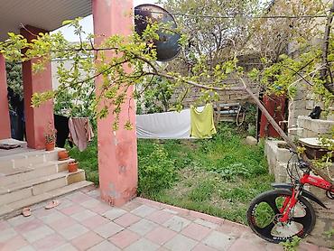 Həyət evləri və villaların satışı: 1 mərtəbəli həyət evi - Plan: Eyvanlı giriş, 1 mərtəbə, 4 otaqlı 3 — 7