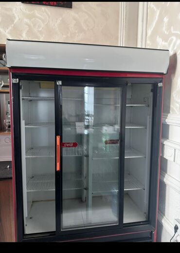 Digər soyuducu avadanlığı: 💫Ruhan 
Magaza ucun vitrin soyuducu 
800 azn 
Tam işlek 
Unv Badamdar