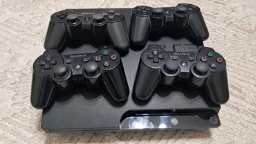 купить сони плейстейшен 3: Ps3 slim прошитая.
Все нужные провода имеются.
4 джойстика