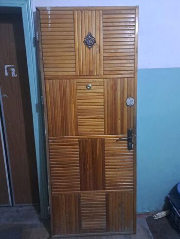 решетка для дома: Менчик үй эщик, Металл, Брондон, түсү - Күрөң, Колдонулган