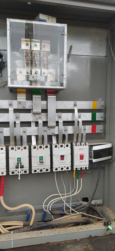 Электрики: Электрик | Монтаж проводки, Монтаж розеток, Монтаж электрощитов Больше 6 лет опыта — 22