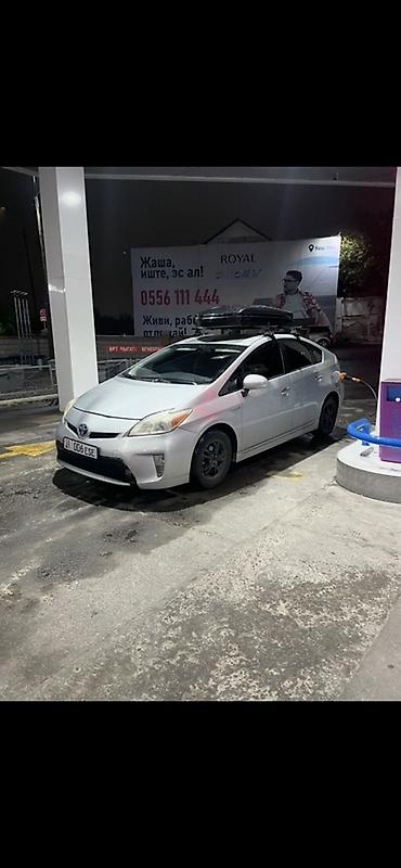gen 2: Toyota Prius: 2013 г., 1.8 л, Автомат, Гибрид, Хэтчбэк — 2