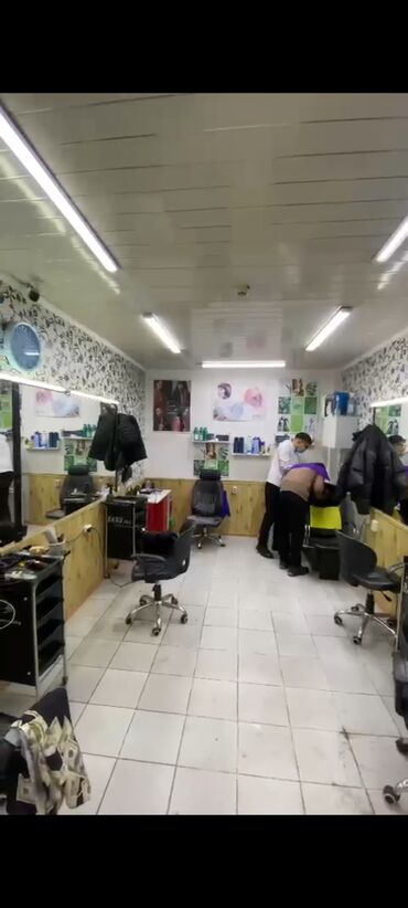 продаю парикмахерскую: Продаю Салон красоты 18 м², 1, С оборудованием, Торговый центр