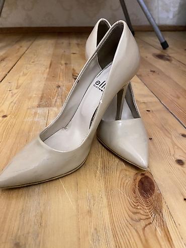 bemsa ayaqqabı: - Məhsul: Qadın klassik tufli - Brend: Elle (etiketdə “elle footwear” — 2
