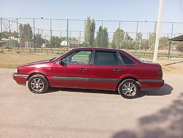 подлокодник: Volkswagen Passat: 1990 г., 1.8 л, Механика, Бензин, Седан — 1