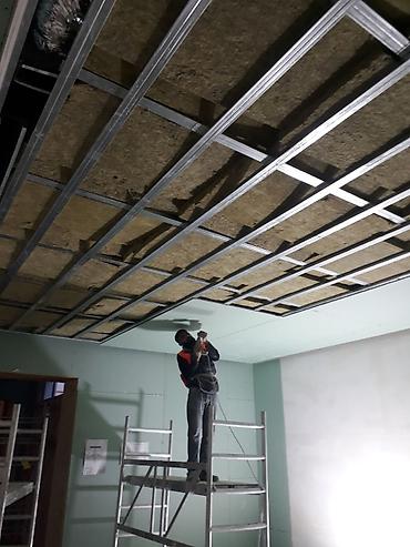 dam ortuyu: Təcrübəli alçıpan ustasıyam. 12 illik peşəkar təcrübəm var, ( ev — 3