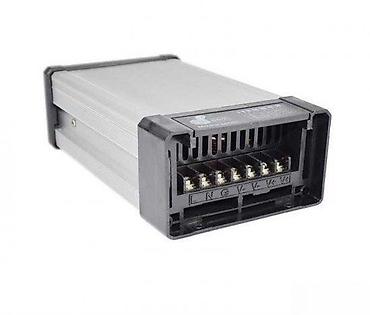trakice: Led traka rgb 10m i RGB setovi 5050smd 3528smd. =LED TRAKA RGB sadrzi — 8