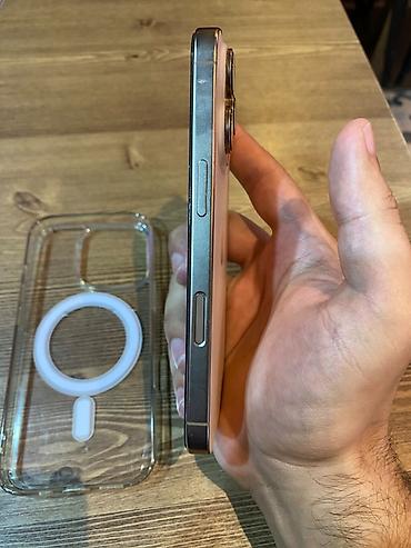 iphone cs: IPhone 16 Pro, 256 GB, Desert Titanium, Face ID — 3
