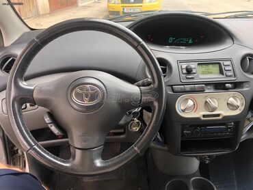 Toyota: Toyota Yaris: 1 l. | 2005 έ. Χάτσμπακ — 4