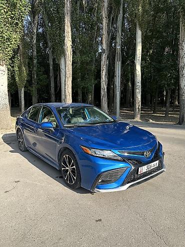 Toyota Camry: 2020 г., 2.5 л, Автомат, Бензин, Седан