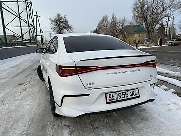 BYD: BYD E3: 2021 г., Электромобиль, Седан — 2