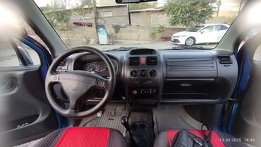 Suzuki: Suzuki Wagon R: 2003 г., 1.3 л, Механика, Бензин, Хэтчбэк — 4