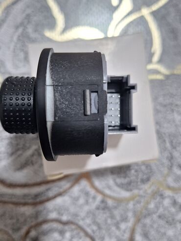 Щитки приборов: Щиток приборов Volkswagen 2000 г., Оригинал, Германия — 2