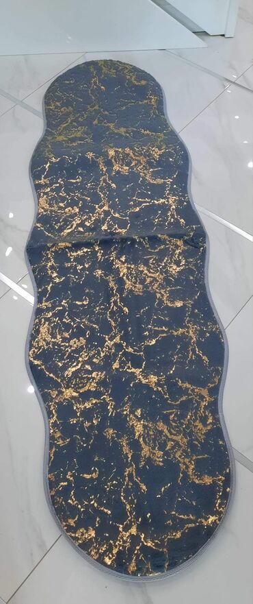 Tepisi i prostirke: Tepih Staza, Nepravilni — 3