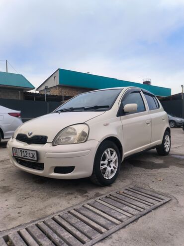 Toyota: Toyota Vitz: 2003 г., 1.3 л, Вариатор, Бензин, Хэтчбэк