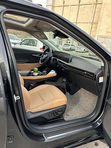 Kia: Kia EV6: 2022 г., Электромобиль, Кроссовер — 9