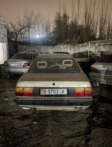 ауди сексен: Audi 100: 1985 г., 2 л, Механика, Бензин, Седан