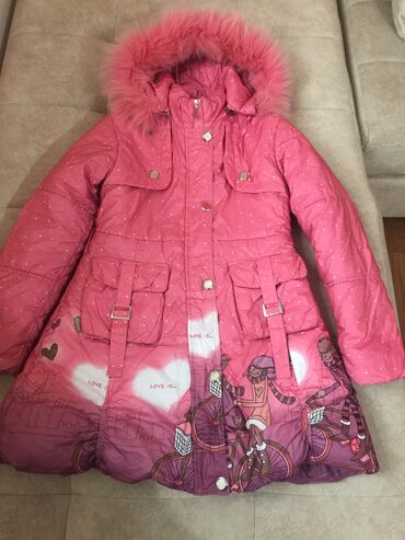 детская куртка для девочки 5 6 лет: Куртка очень тёплая, нарядная, на девочку 9- 10 лет