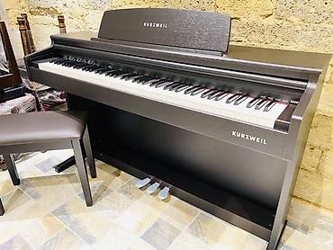 1250: Koreya istehsali olan dünya şöhrətli Kurzweil pianoları. Sevimli — 1