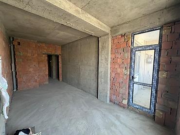 Mənzillər: Yasamal, 3 otaqlı, Yeni tikili, m. İnşaatçılar, 150 kv. m — 10