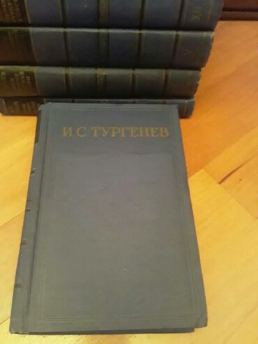 Bədii ədəbiyyat: Собрания сочинений:Гоголь, Толстой, Стейнбек,Гюго,Стендаль и другие — 23