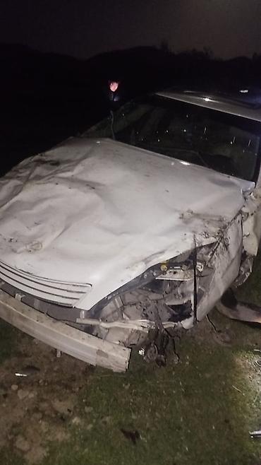 трактор т 150: Кузовной “донор”/авто на разбор - Легковой седан белого цвета — 2