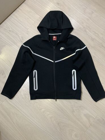 найк теч флиск: Мужской спортивный костюм, M (EU 38), Nike, Б/у, цвет - Черный, Самовывоз, Бесплатная доставка, Платная доставка