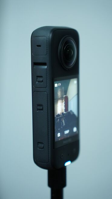 камера видеонаблюдения: Insta360 X3 — это новая модель X-серии панорамных экшн камер, которая