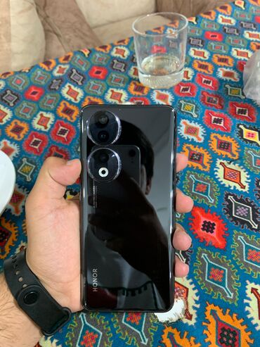 телефон fly ff2801 мануал: Honor 90, 256 GB, rəng - Qara, Zəmanət, Barmaq izi, İki sim kartlı