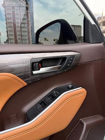 300 000: Toyota Highlander: 2022 г., 2.5 л, Автомат, Гибрид, Внедорожник — 9