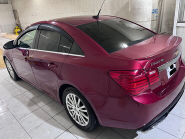 Chevrolet: Chevrolet Cruze RS – sedan - Rəng: tünd al qırmızı (metallik) - — 6