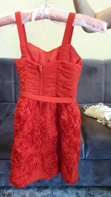 платье на 7 лет: Детское платье, цвет - Красный, Б/у