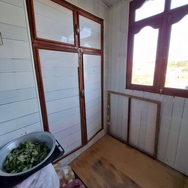 Uzunmüddətli kirayə mənzillər: Sirvan seherinde 10 sayli orta məktəbin yaxinliginda 3 otaqli menzil -da lalafo.az — 4 Uzunmüddətli kirayə mənzillər: Sirvan seherinde 10 sayli orta məktəbin yaxinliginda 3 otaqli menzil — 4